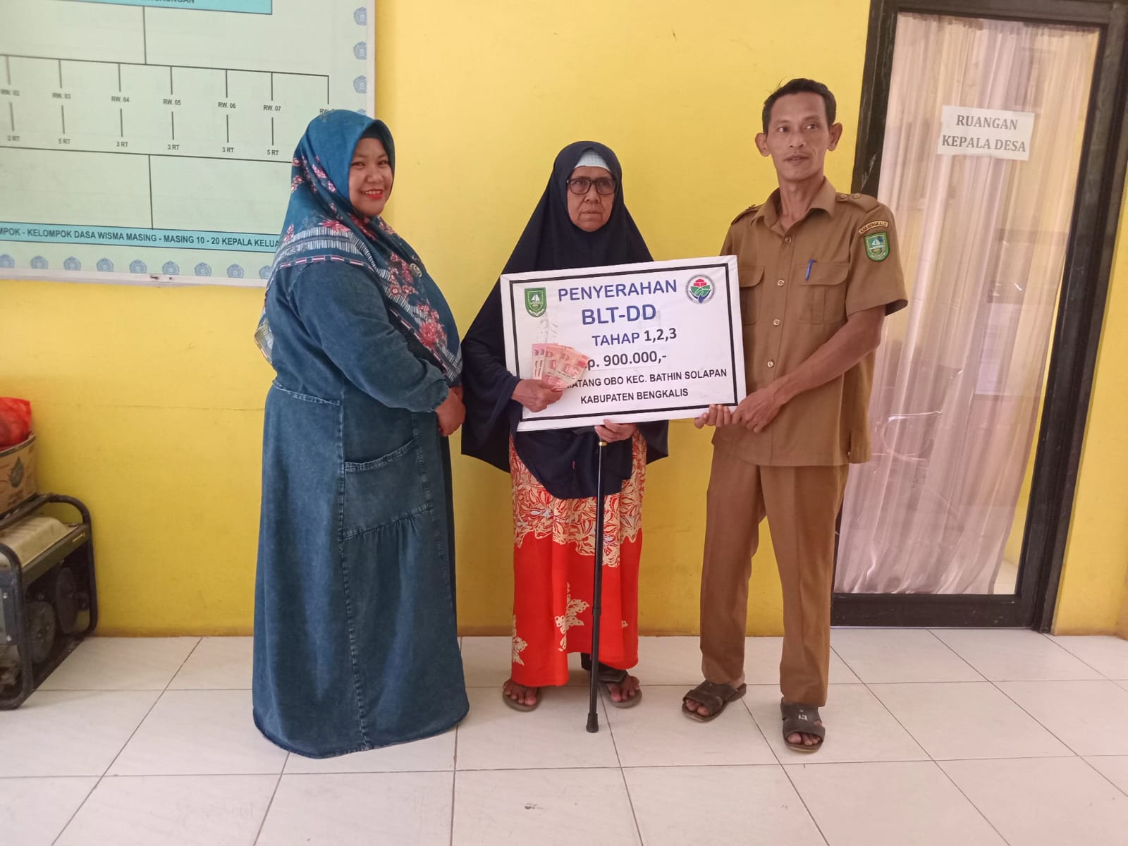 Pemerintah Desa Pematang Obo Salurkan BLT DD Kepada 46 KPM Januari Februari Maret 2025

https://www.kabarlintasriau.com/2025/03/pemerintah-desa-pematang-obo-salurkan.html